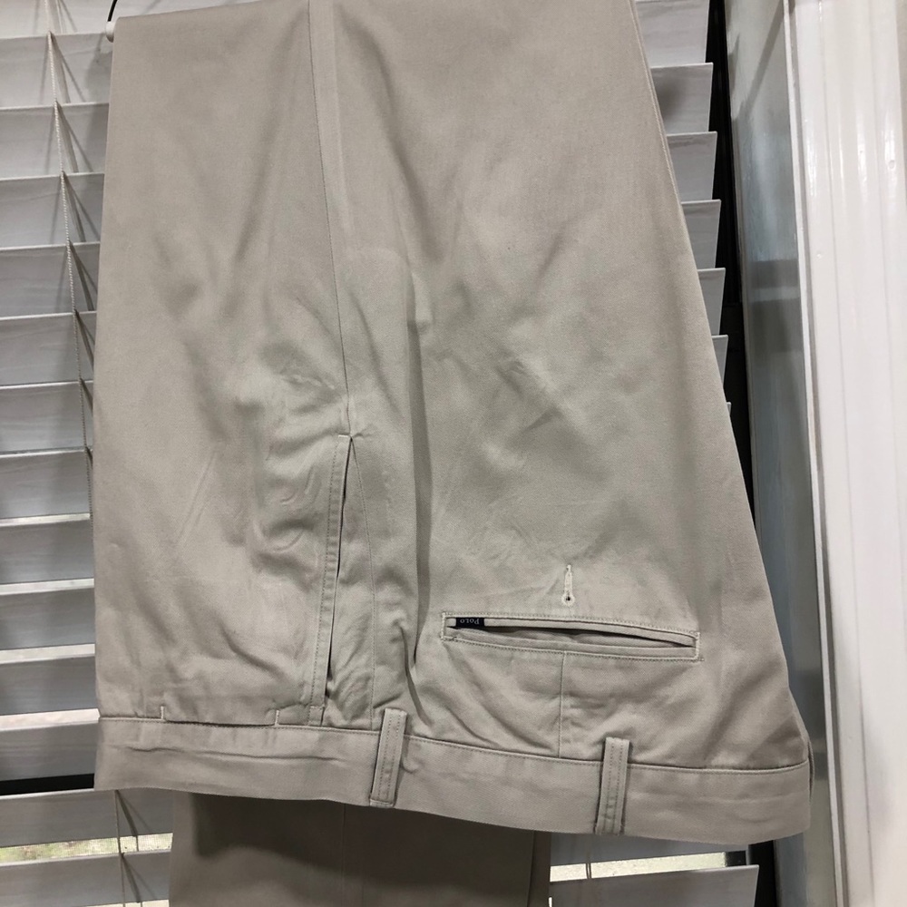 Men’s 38x32 pants. Dry cleaned